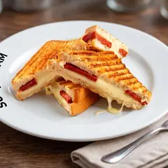 Sucuklu Tost